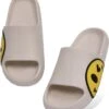 JAXY Smiley Slippers - Slippers Dames En Heren - Badslippers Dames En Heren - Badslippers Kinderen - Slippers Jongens En Meisjes - Slippers Kinderen - Maat 37-38 - Wit