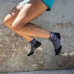 Injinji Run Light Mini-Crew Coolmax Teensok 261130 Gray M=40,5-44 12 Injinji Run Light Mini-Crew Coolmax Teensok 261130 Gray M=40,5-44 -Casio Verkoop 1200x1200 1218