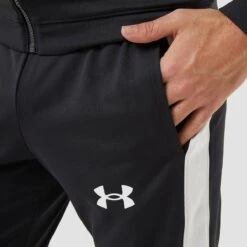 Under Armour Ua Knit Track Suit - Maat M -Casio Verkoop 1200x1200 1250