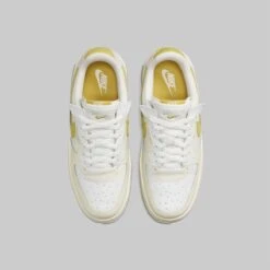 Sneakers Nike Air Force 1 Fontanka "Summit White Celery" - Maat 39 -Casio Verkoop 1200x1200 1604