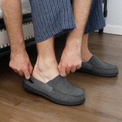 Pantoffels Heren - Sloffen - Maat 42/43 - Grijs - Anti-slip - Comfeet -Casio Verkoop 1200x1200 1640