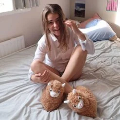 Merkloos MikaMax Alpaca Sloffen / Lama Sloffen - Dieren Pantoffels - Super Zacht - Houd Je Voeten Heerlijk Warm - One Size Fits All (36 T/m 41) -Casio Verkoop 1200x1200 1663