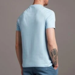 Lyle And Scott - T-shirt Lichtblauw - Maat L - Modern-fit -Casio Verkoop 1200x1200 1964