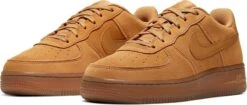 Nike Air Force 1 Sneakers - Maat 36.5 - Unisex - Bruin