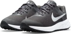 Nike Revolution 6 Sportschoenen Unisex - Maat 39