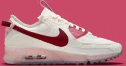 Sneakers Nike Air Max 90 Terrascape "Pomegranate" - Maat 40 Hhh