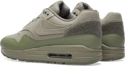 Nike Air Max 1 | V SP 'Patch' | Steel Green | 704901-300 | Maat 43 | Mens US 9.5 | UK 8.5 | CM 27.5 -Casio Verkoop 1200x638 10