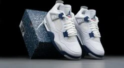 Nike Air Jordan 4 Retro Midnight Navy DH6927-140 Maat 43 Kleur Als Op Foto Schoenen -Casio Verkoop 1200x655 8