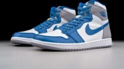 Nike Air Jordan 1 Retro High OG True Blue DZ5485-410 Maat 42 BLAUW Schoenen -Casio Verkoop 1200x669 2