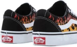 Vans Sneakers Unisex - Maat 39 -Casio Verkoop 1200x740 2