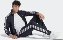Adidas Sportswear Basic 3-Stripes Tricot Trainingspak - Heren - Blauw - 2XL 16 Adidas Sportswear Basic 3-Stripes Tricot Trainingspak - Heren - Blauw - 2XL -Casio Verkoop 1200x765