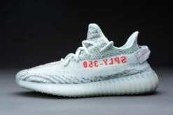 Adidas Yeezy Boost 350 V2, Blue Tint, B37571, EUR 36 2/3 -Casio Verkoop 1200x795 3