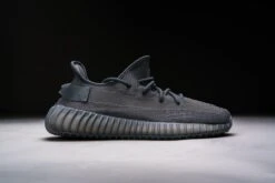 Adidas Yeezy Boost 350 V2 Onyx HQ4540 Maat 46 -Casio Verkoop 1200x800 101