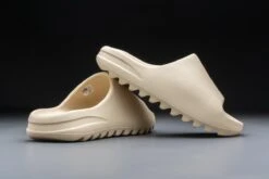 Adidas Yeezy Slide Bone (2022 Restock) FZ5897 Maat 44 1/2 Kleur Als Op Foto Schoenen -Casio Verkoop 1200x800 159
