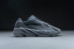 Adidas Yeezy Boost 700 V2 Vanta FU6684 Maat 44 Kleur Als Op Foto Schoenen -Casio Verkoop 1200x800 185