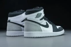 Nike Air Jordan 1 Retro High OG Stage Haze 555088-108 Maat 42 Kleur Als Op Foto Schoenen -Casio Verkoop 1200x800 266