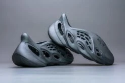 Adidas Yeezy Foam Runner Onyx HP8739 Maat 43 Kleur Als Op Foto Schoenen -Casio Verkoop 1200x800 285