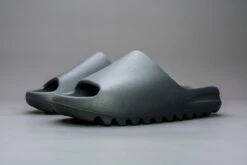 Adidas Yeezy Slide Onyx HQ6448 Maat 39 Kleur Als Op Foto Schoenen -Casio Verkoop 1200x800 290