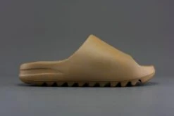 Adidas Yeezy Slide Ochre GW1931 Maat 43 Bruin Schoenen -Casio Verkoop 1200x800 373
