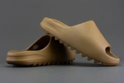 Adidas Yeezy Slide Ochre GW1931 Maat 43 Bruin Schoenen -Casio Verkoop 1200x800 375