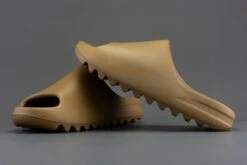 Adidas Yeezy Slide Ochre GW1931 Maat 43 Bruin Schoenen -Casio Verkoop 1200x800 377