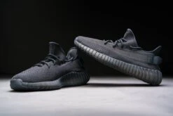 Adidas Yeezy Boost 350 V2 Onyx HQ4540 Maat 44 Kleur Als Op Foto Schoenen -Casio Verkoop 1200x800 54