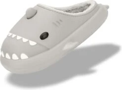 JAXY Haai Slippers - Shark Slides - Shark Slippers - Pantoffels Dames En Heren - Sloffen Jongens En Meisjes - Maat 40-41 - Grijs -Casio Verkoop 1200x882 3
