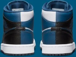 Sneakers Nike Air Jordan 1 Mid Special Edition "Split Blue" - Maat 40 -Casio Verkoop 1200x896