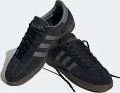 ADIDAS ORIGINALS Spezial Schoenen - Core Black / Grey Four / Gum5 - Heren - EU 42 -Casio Verkoop 1200x935