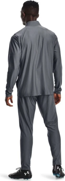 Under Armour Challenger Heren Trainingspak - Maat M 15 Under Armour Challenger Heren Trainingspak - Maat M -Casio Verkoop 429x1200 4