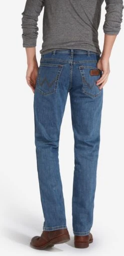 Wrangler Texas Medium Stretch Stonewash Heren Regular Fit Jeans - Lichtblauw - Maat 36/34 -Casio Verkoop 584x1200 3