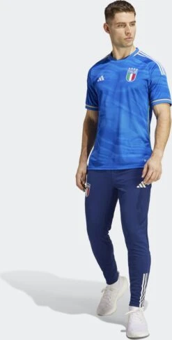 Adidas Performance Italië 23 Thuisshirt - Heren - Blauw - L 19 Adidas Performance Italië 23 Thuisshirt - Heren - Blauw - L -Casio Verkoop 607x1200 1