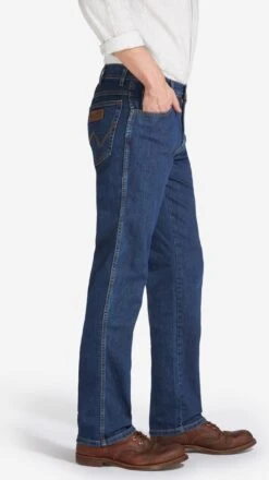 Wrangler Texas Medium Stretch Darkstone Heren Regular Fit Jeans - Donkerblauw - Maat 34/32 29 Wrangler Texas Medium Stretch Darkstone Heren Regular Fit Jeans - Donkerblauw - Maat 34/32 -Casio Verkoop 673x1200 3