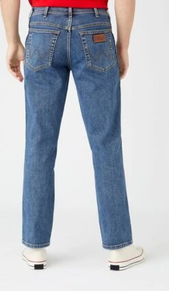 Wrangler Texas Medium Stretch Stonewash Heren Regular Fit Jeans - Lichtblauw - Maat 36/34 -Casio Verkoop 699x1200 5