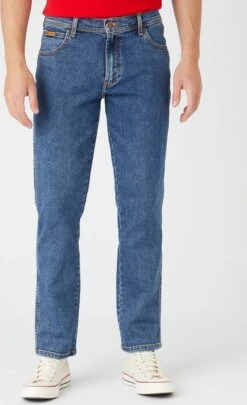 Wrangler Texas Medium Stretch Stonewash Heren Regular Fit Jeans - Lichtblauw - Maat 36/34 -Casio Verkoop 732x1200 3