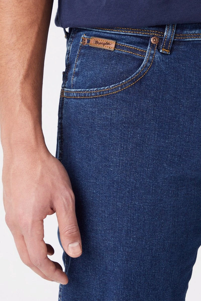 Wrangler Texas Medium Stretch Darkstone Heren Regular Fit Jeans - Donkerblauw - Maat 34/32 9 Wrangler Texas Medium Stretch Darkstone Heren Regular Fit Jeans - Donkerblauw - Maat 34/32 - Afbeelding 7