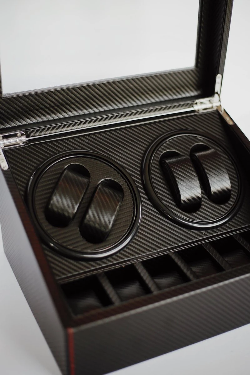 Luxe Carbon 2-in-1 Automatische Horloge Winder Doos - Voor 4 Automatische Horloges + 6 Voor Opslag - Opbergbox Watchwinder - Horlogeopwinder - Horlogebox - Valentijsdag 8 Luxe Carbon 2-in-1 Automatische Horloge Winder Doos - Voor 4 Automatische Horloges + 6 Voor Opslag - Opbergbox Watchwinder - Horlogeopwinder - Horlogebox - Valentijsdag - Afbeelding 6
