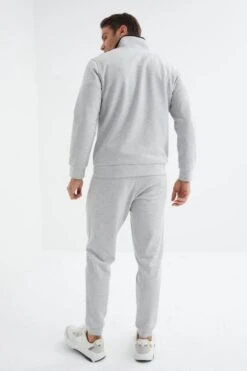 La Pèra Licht Grijs Vrijetijdspak - Joggingpak - Huispak - Home Wear – Jogger - Trainingspak Met Rits Heren – Maat XXL -Casio Verkoop 800x1200 46