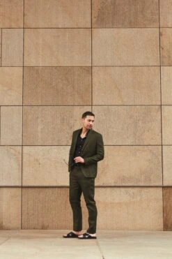 UGG Slippers / Slides Heren - 1117476 - Zwart - Maat 46 -Casio Verkoop 800x1200 94